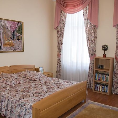 קרלובי וארי Apartman Na Zahradni חדר תמונה