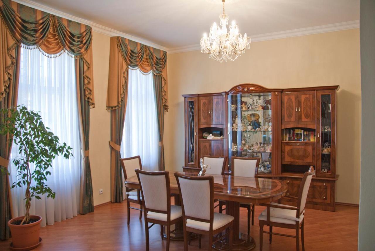 קרלובי וארי Apartman Na Zahradni מראה חיצוני תמונה