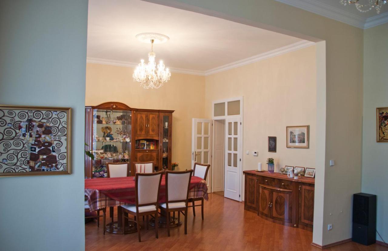 קרלובי וארי Apartman Na Zahradni מראה חיצוני תמונה