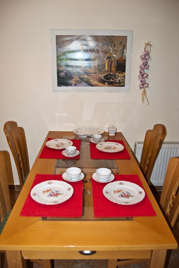 קרלובי וארי Apartman Na Zahradni מראה חיצוני תמונה